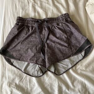 Lululemon hotty hot drawstring grey running shorts size 4